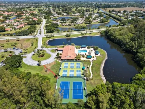 5942 Parkwalk Circle W Boynton Beach FL 33472