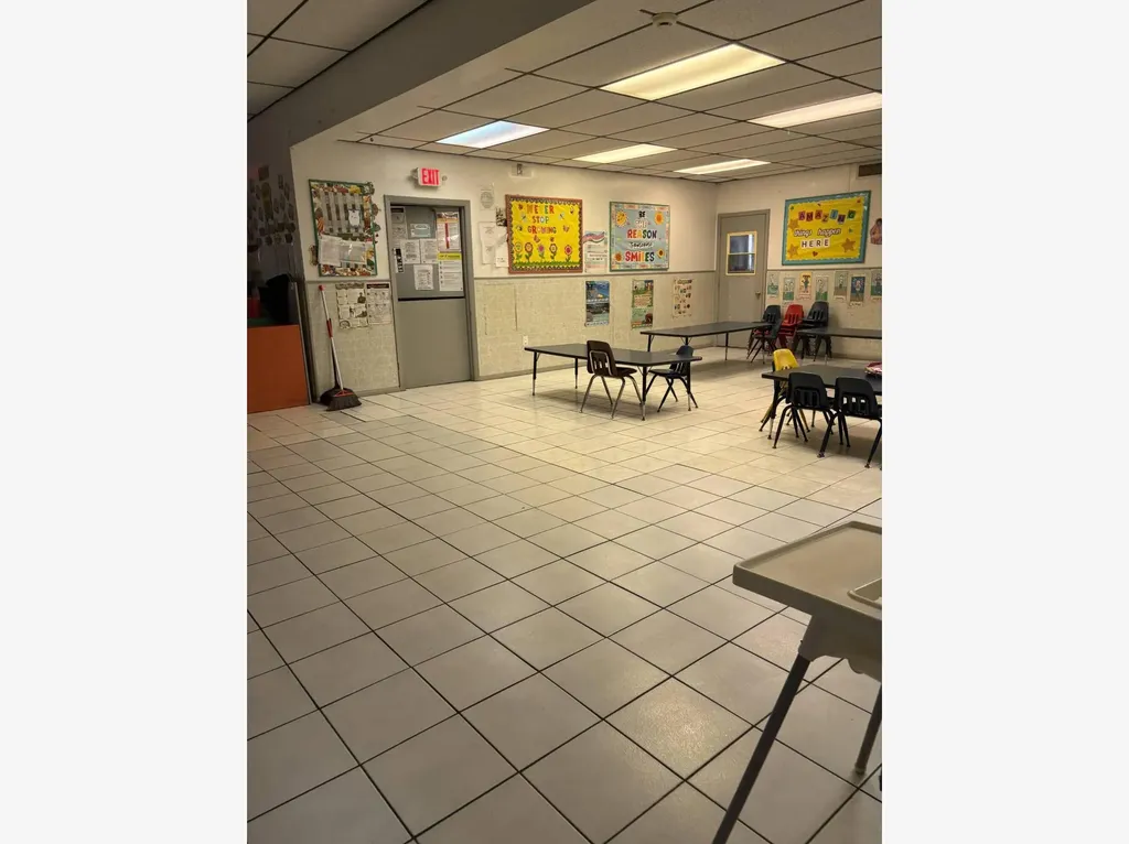 425 NE 154th Street Miami FL 33162