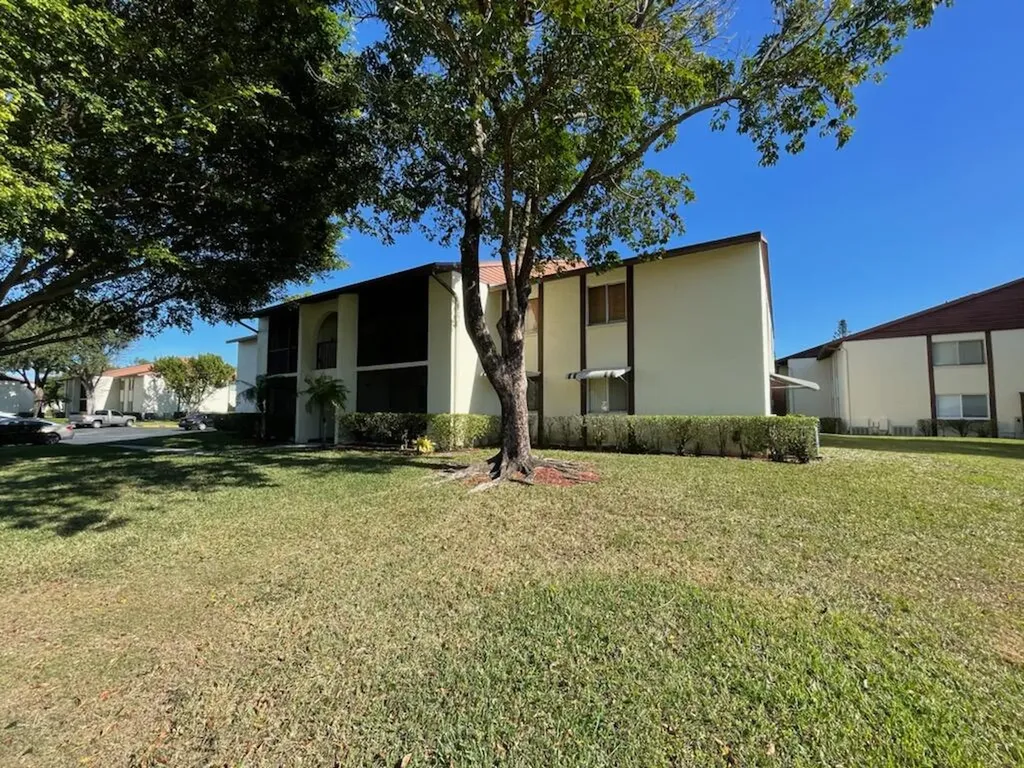 4988 Sable Pine Circle West Palm Beach FL 33417
