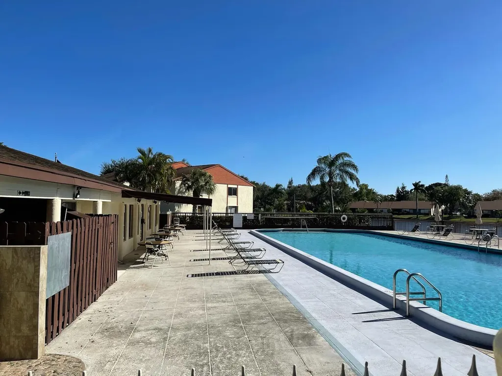 4988 Sable Pine Circle West Palm Beach FL 33417