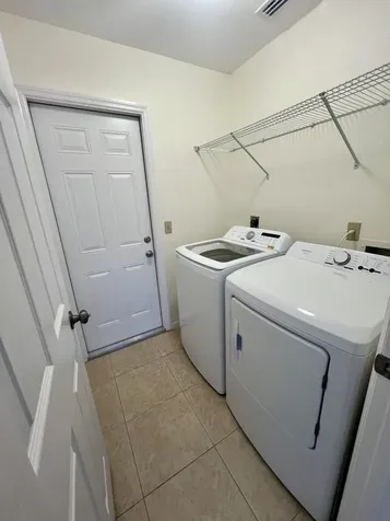 914 SW Cecil Lane Port St Lucie FL 34953