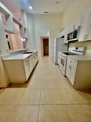 914 SW Cecil Lane Port St Lucie FL 34953