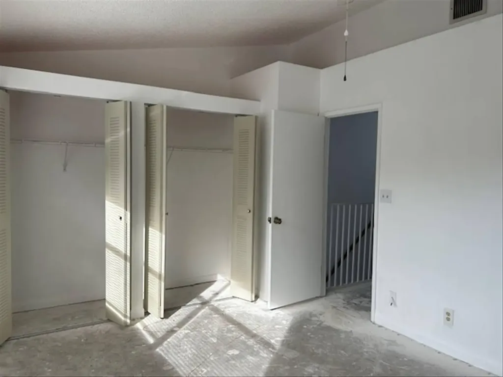 2593 NE 15th Street Pompano Beach FL 33062