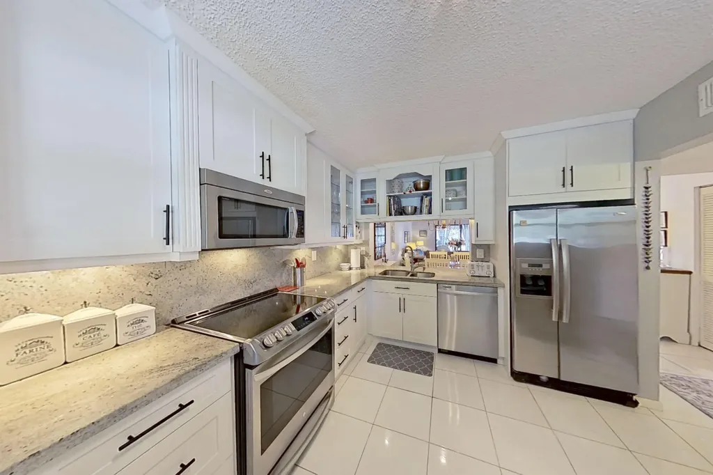 12871 Briarlake Drive Palm Beach Gardens FL 33418