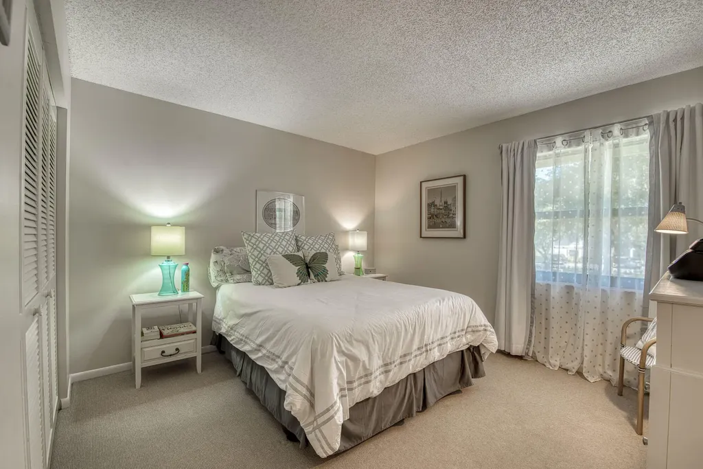 12871 Briarlake Drive Palm Beach Gardens FL 33418