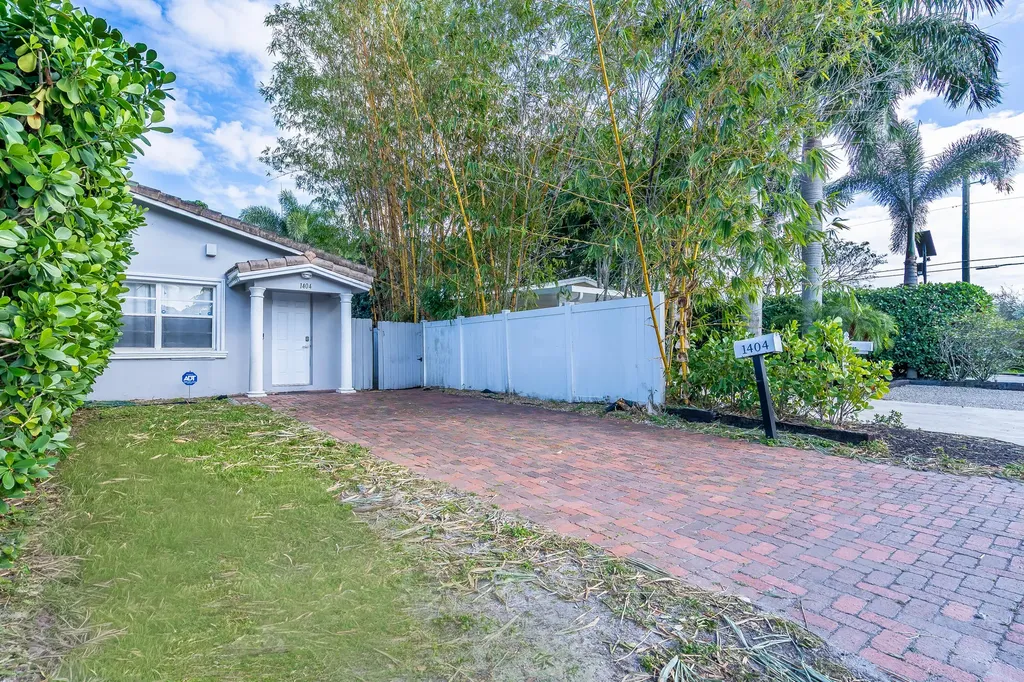 1404 NW 4th Avenue Fort Lauderdale FL 33311