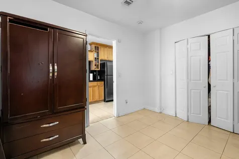 1404 NW 4th Avenue Fort Lauderdale FL 33311