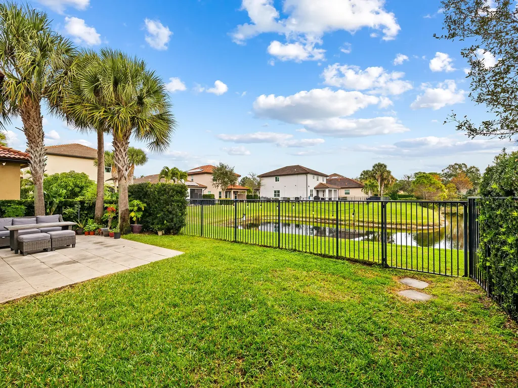 6830 Langdon Way Lake Worth FL 33463