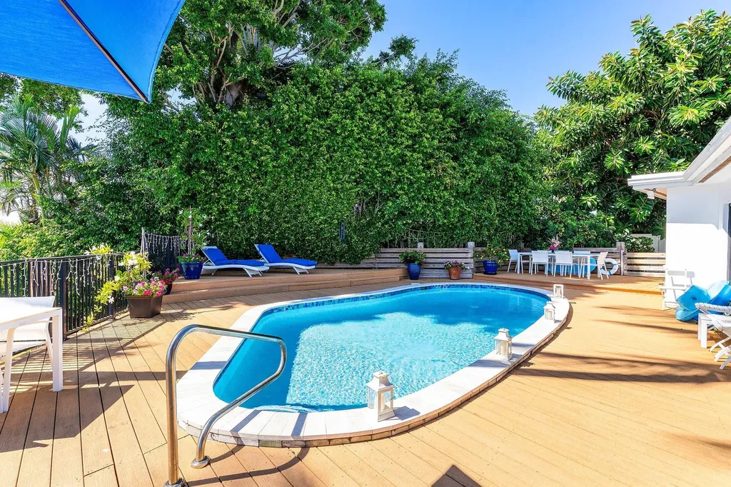 25 NW 24th Court Delray Beach FL 33444