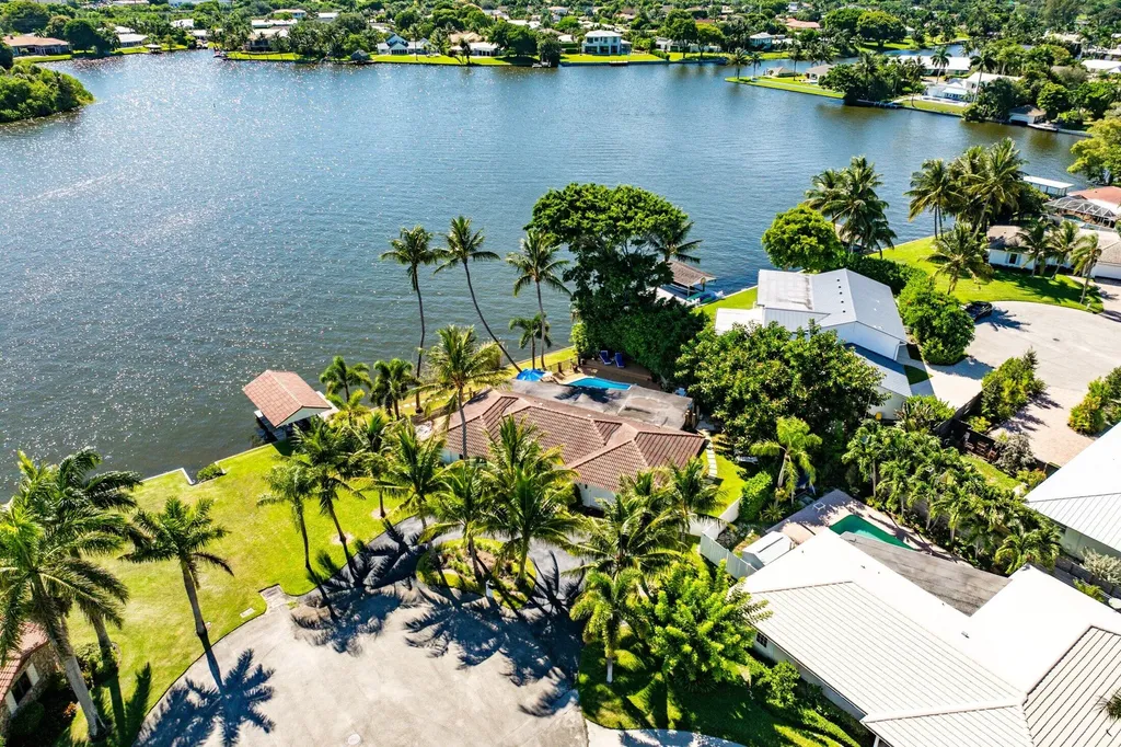 25 NW 24th Court Delray Beach FL 33444