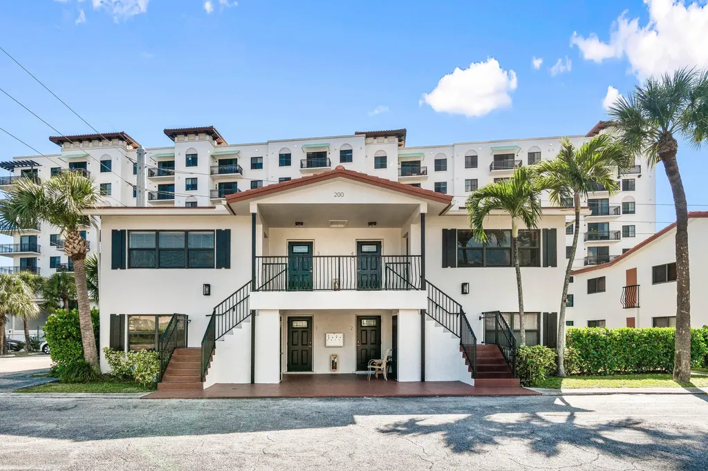 200 SW 7th Street Boca Raton FL 33432