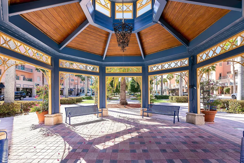 200 SW 7th Street Boca Raton FL 33432