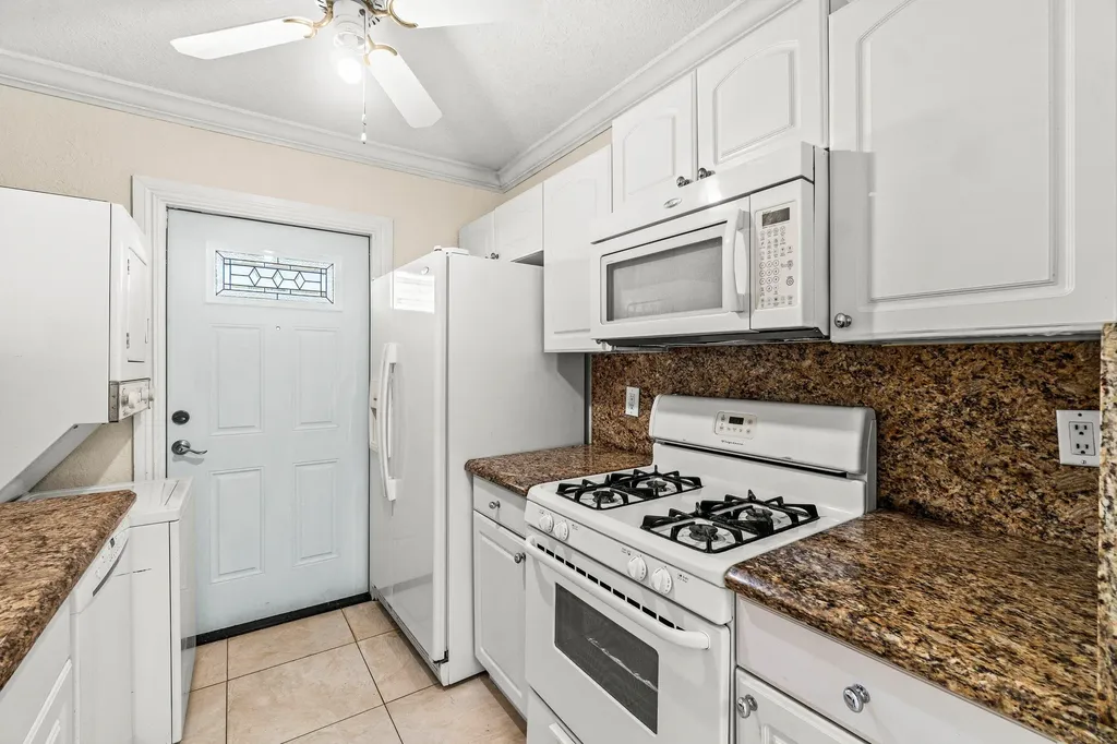 200 SW 7th Street Boca Raton FL 33432