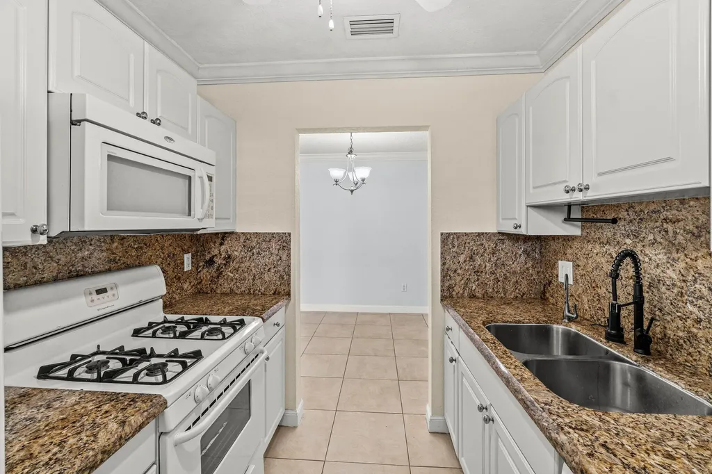 200 SW 7th Street Boca Raton FL 33432