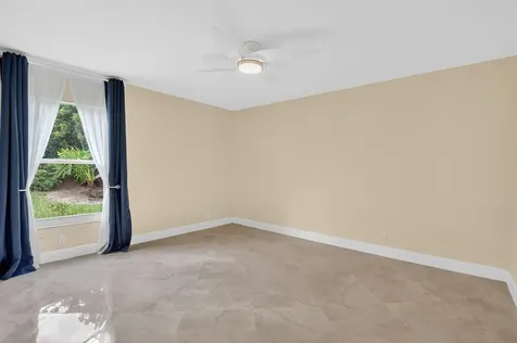 9245 Flynn Circle Boca Raton FL 33496