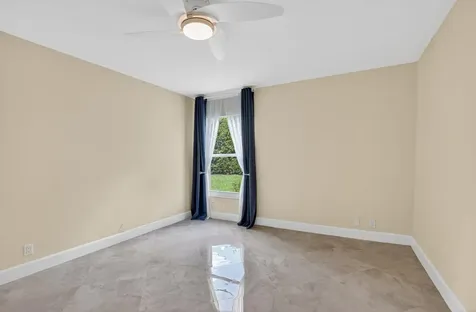 9245 Flynn Circle Boca Raton FL 33496