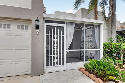 9245 Flynn Circle Boca Raton FL 33496