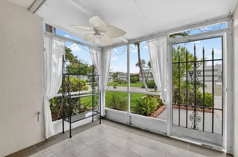 9245 Flynn Circle Boca Raton FL 33496