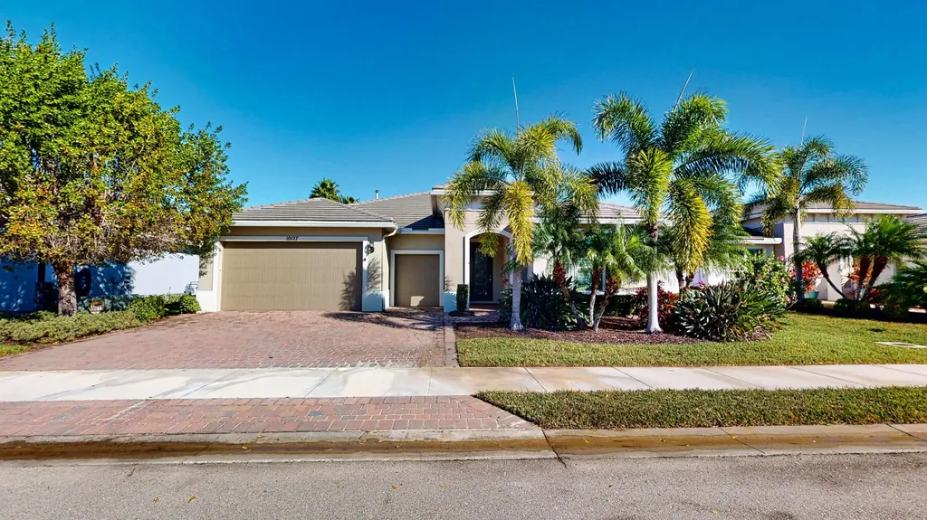 10127 SW Cypress Wood Court Port St Lucie FL 34987