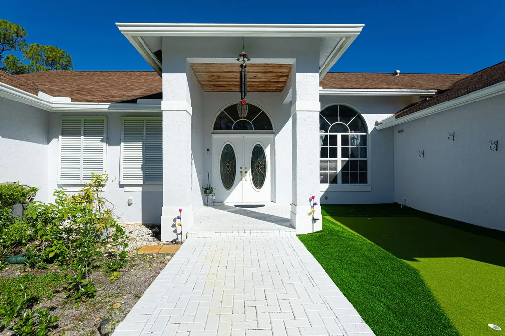 8895 Palomino Drive Lake Worth FL 33467