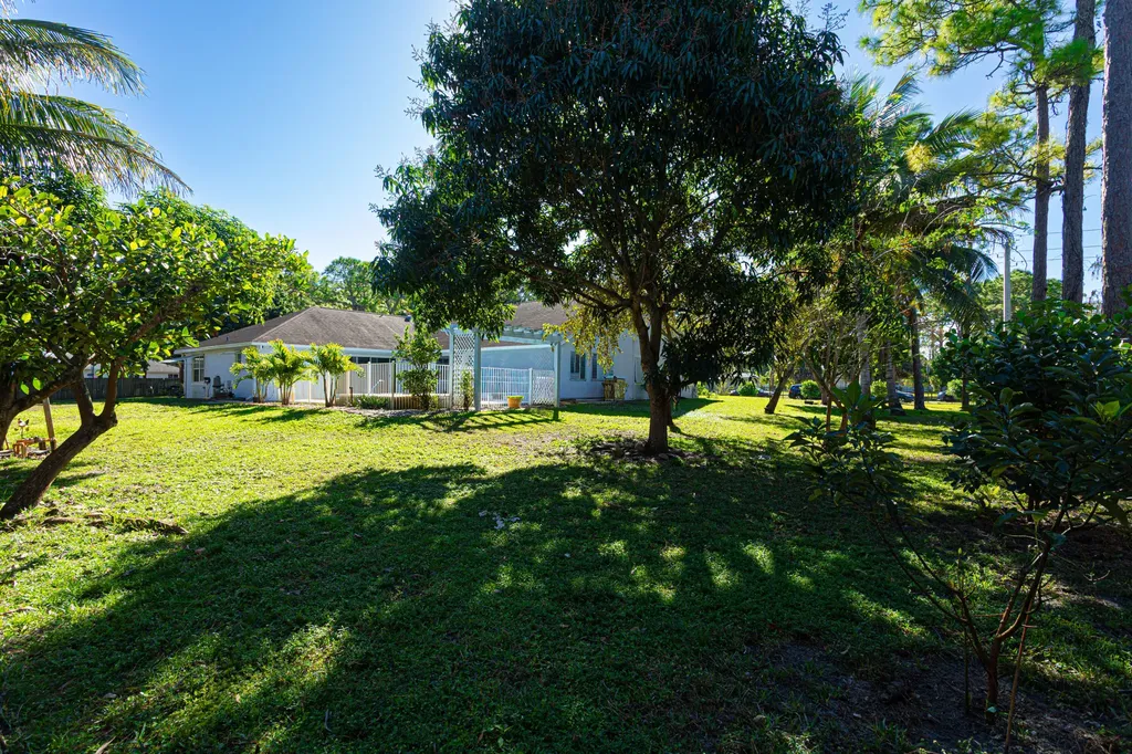 8895 Palomino Drive Lake Worth FL 33467