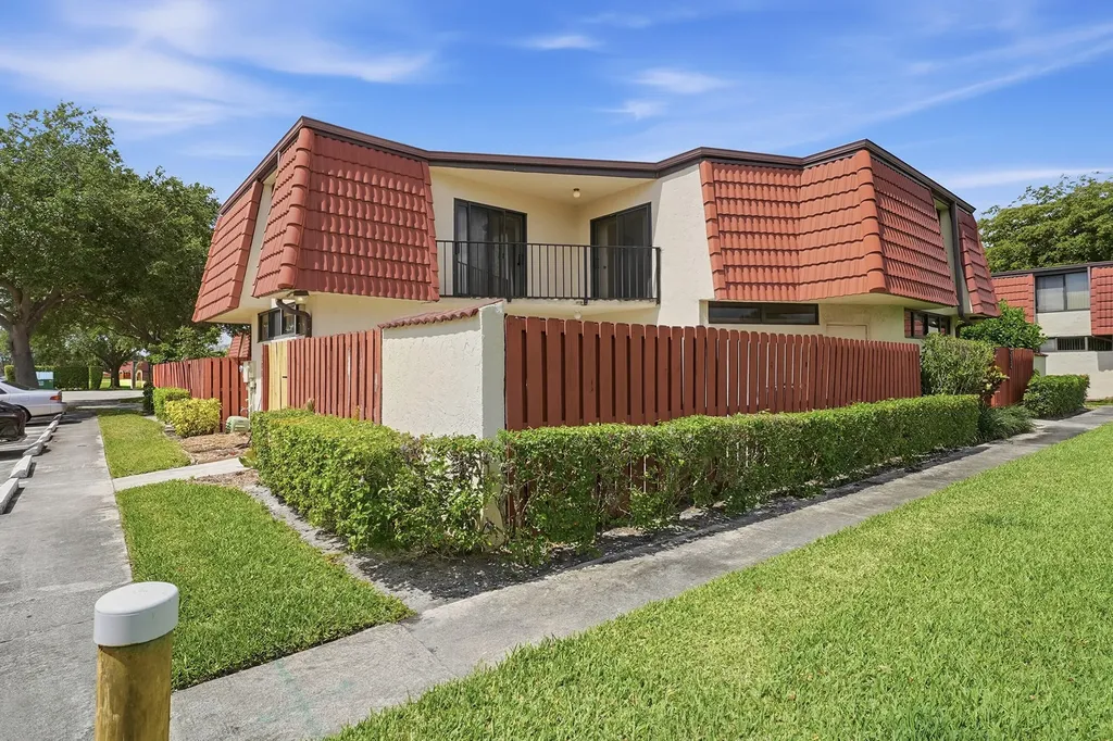 3861 Victoria Drive West Palm Beach FL 33406