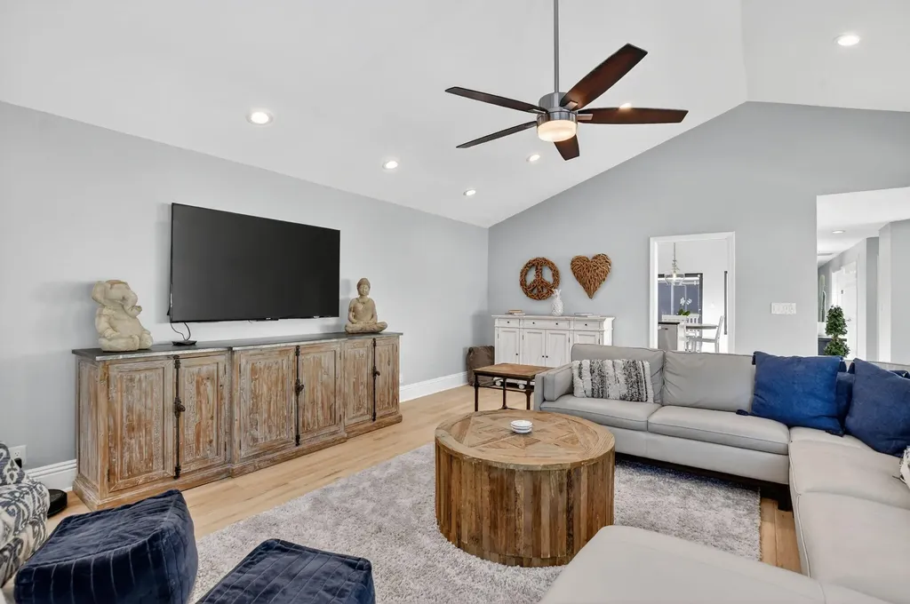 21634 Club Villa Terrace Boca Raton FL 33433