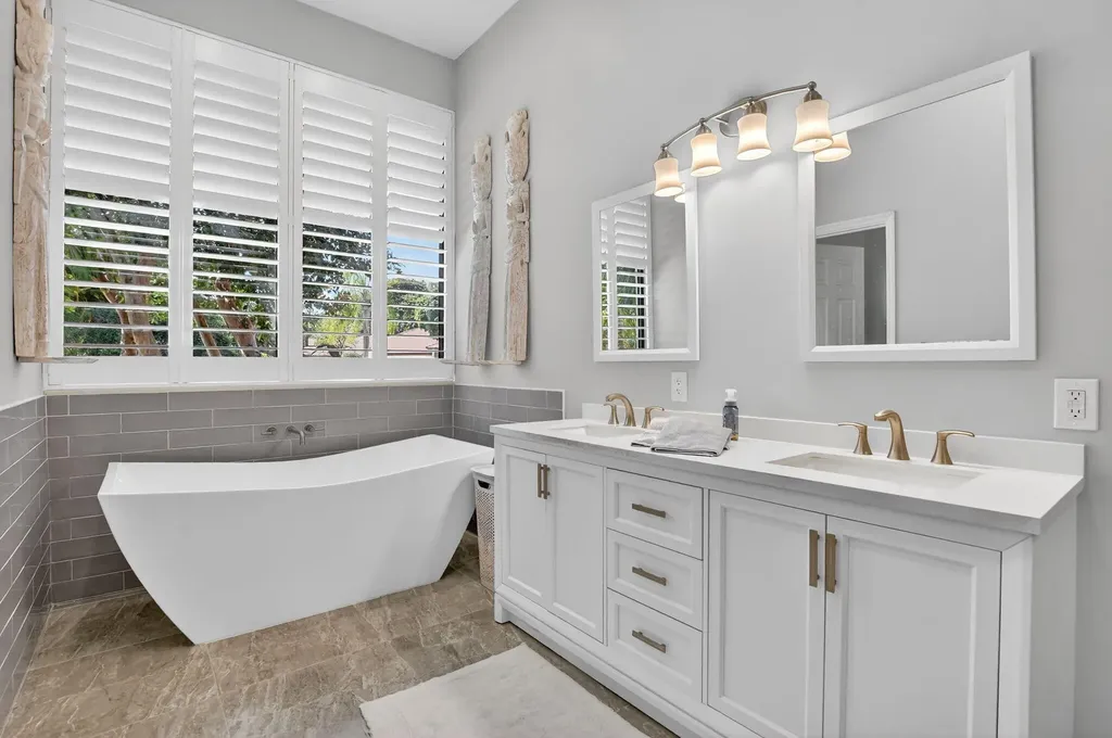 21634 Club Villa Terrace Boca Raton FL 33433