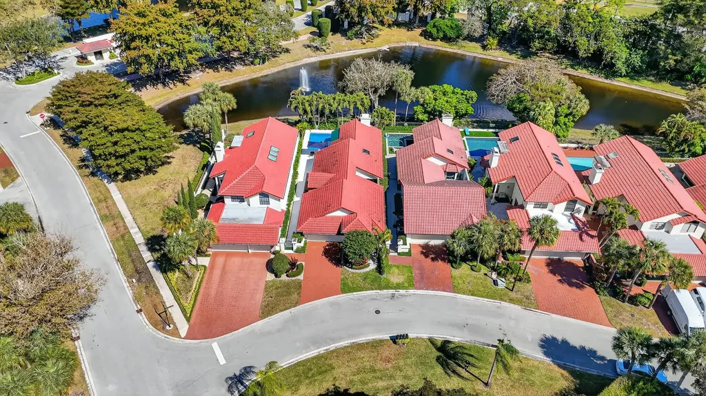 21634 Club Villa Terrace Boca Raton FL 33433