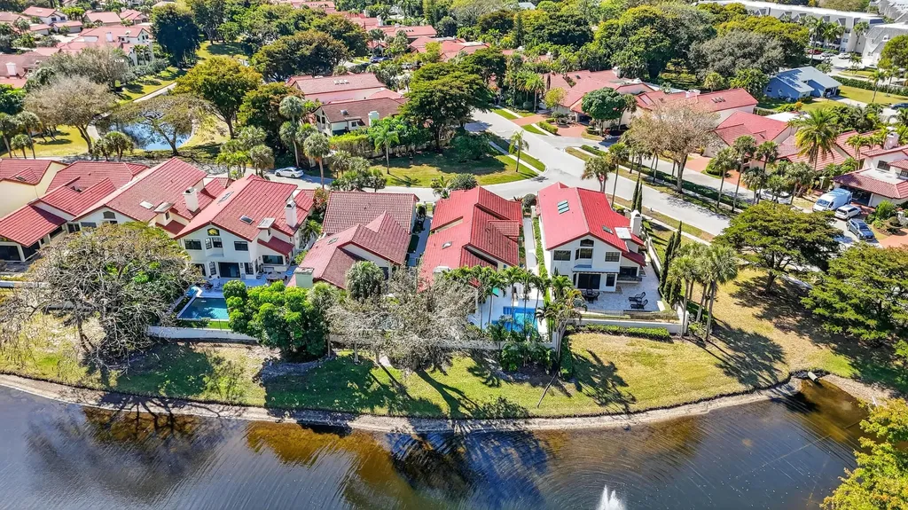 21634 Club Villa Terrace Boca Raton FL 33433