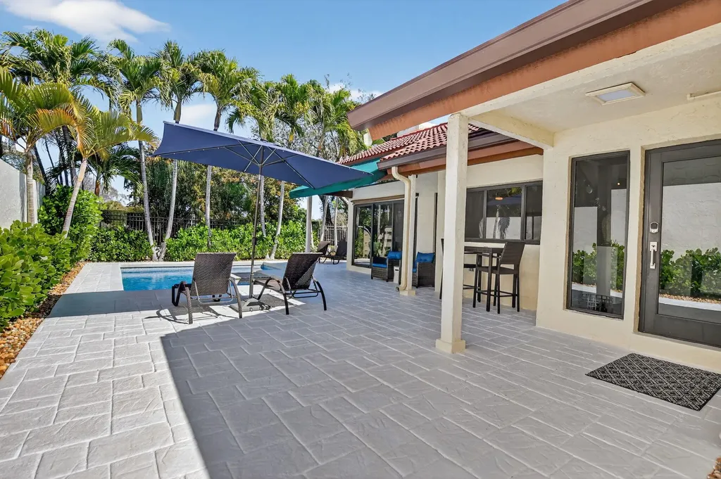 21634 Club Villa Terrace Boca Raton FL 33433
