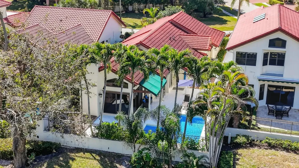 21634 Club Villa Terrace Boca Raton FL 33433