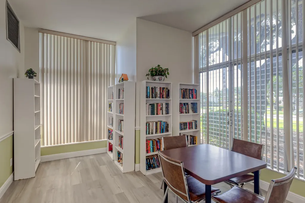 2475 W Golf Boulevard Pompano Beach FL 33064
