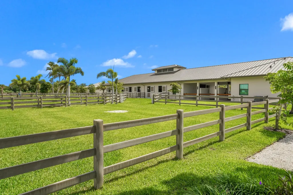 16219 Hollow Tree Lane Wellington FL 33470