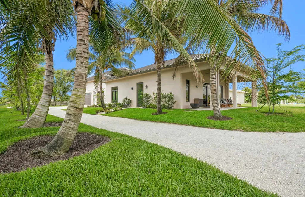 16219 Hollow Tree Lane Wellington FL 33470