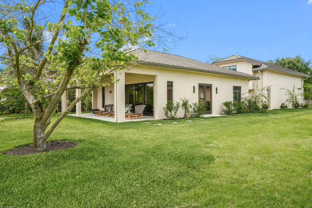 16219 Hollow Tree Lane Wellington FL 33470