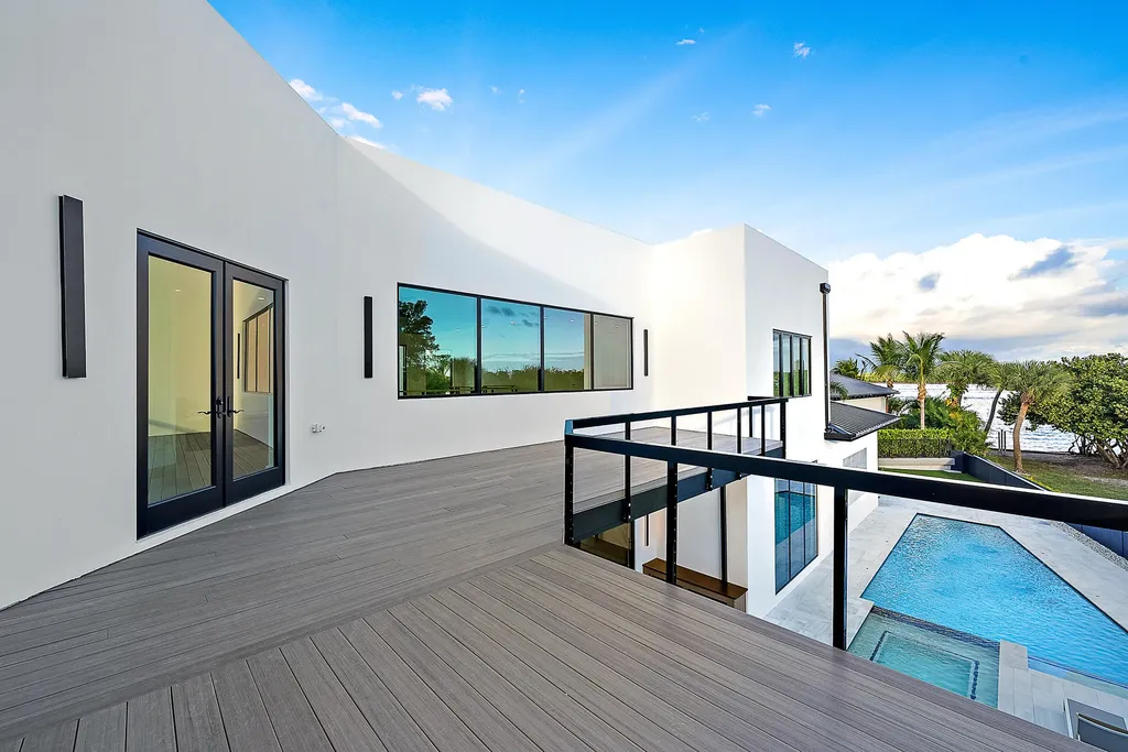 706 Lakeside Circle North Palm Beach FL 33408