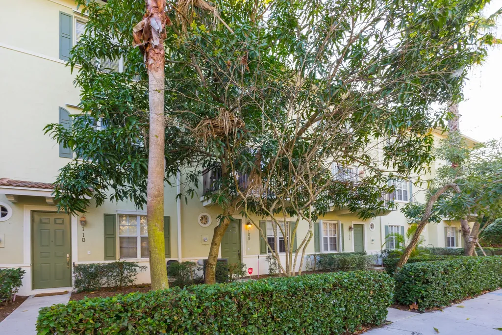 108 E Indian Crossing Circle Jupiter FL 33458