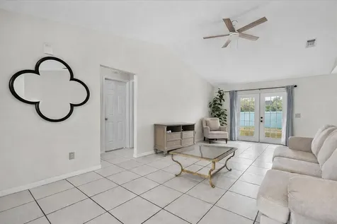 2561 SE Jason Avenue Port St Lucie FL 34952