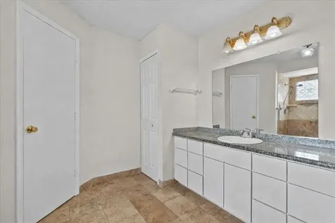 2561 SE Jason Avenue Port St Lucie FL 34952