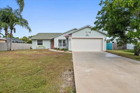 2561 SE Jason Avenue Port St Lucie FL 34952