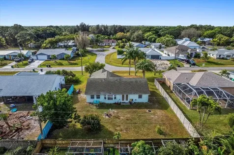 2561 SE Jason Avenue Port St Lucie FL 34952