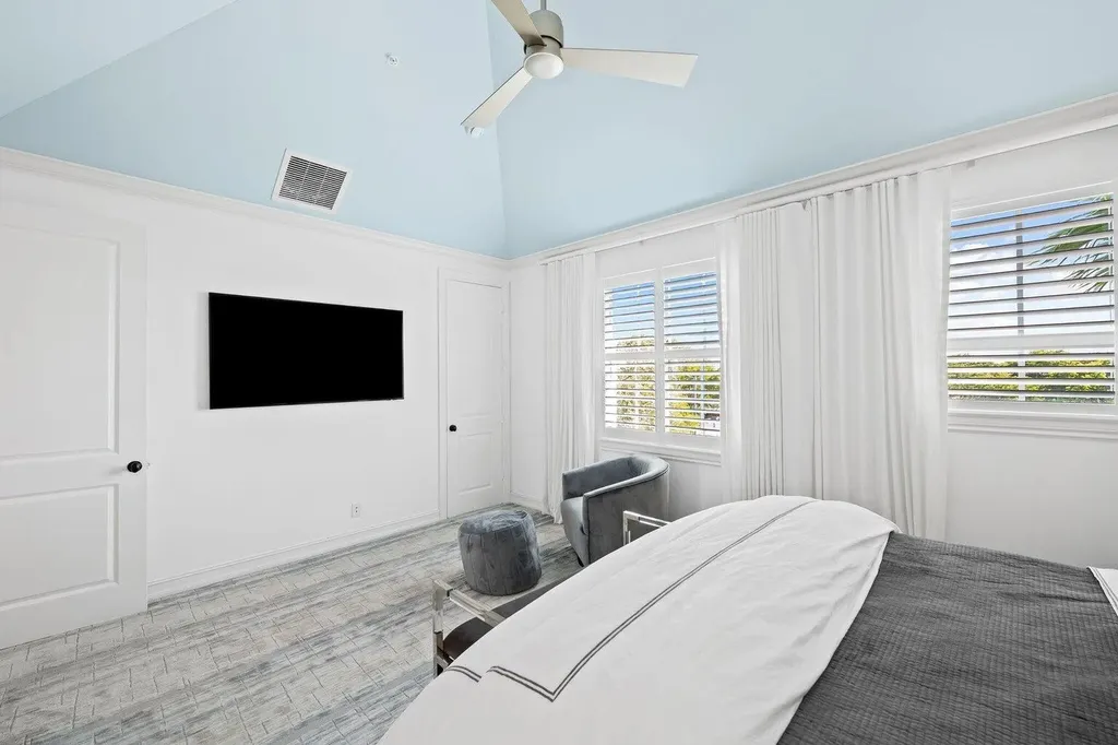 373 E Cannery Row Circle Delray Beach FL 33444