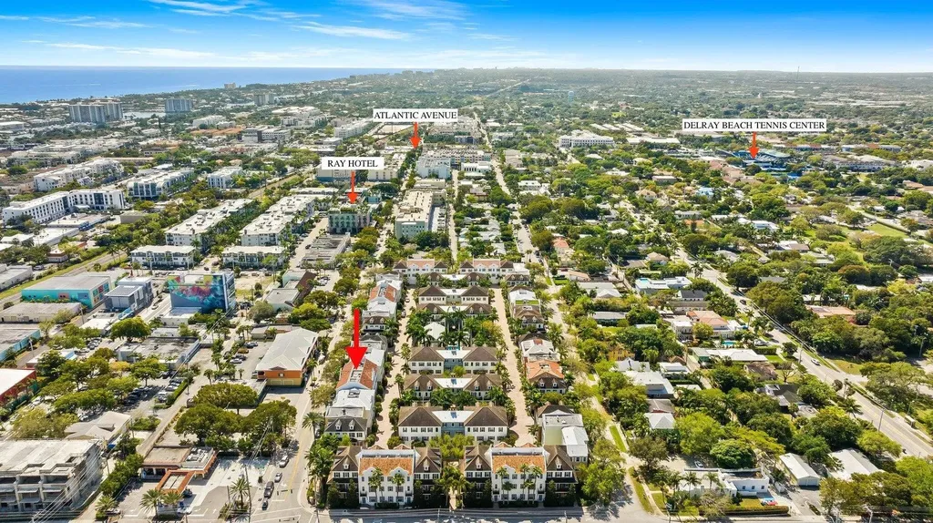 373 E Cannery Row Circle Delray Beach FL 33444