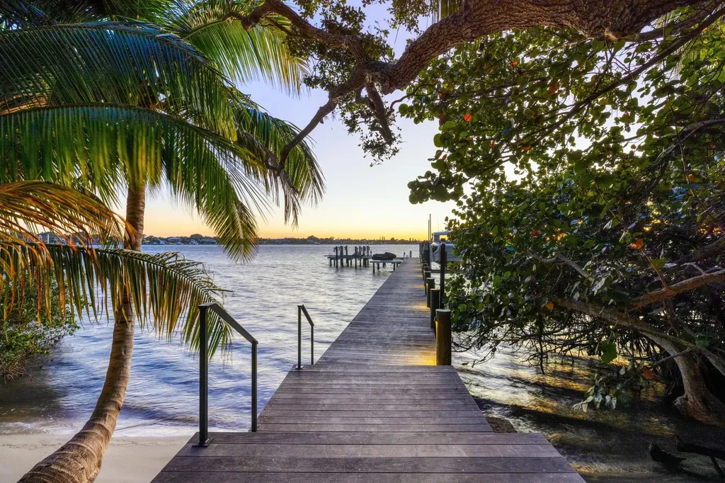 109 S River Road Sewalls Point FL 34996