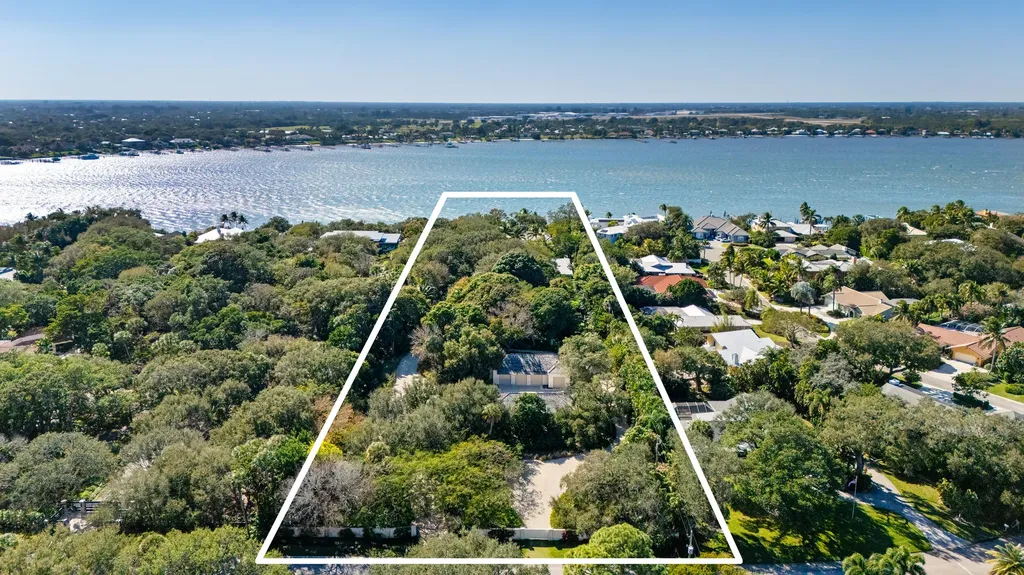 109 S River Road Sewalls Point FL 34996