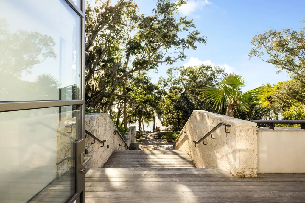 109 S River Road Sewalls Point FL 34996