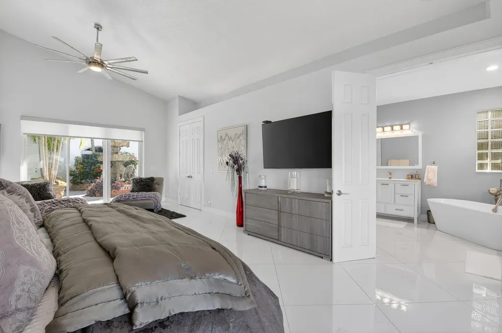 936 Greensward Lane Delray Beach FL 33445