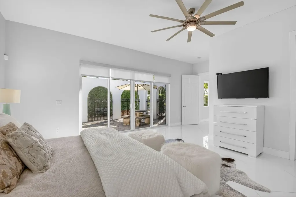 936 Greensward Lane Delray Beach FL 33445