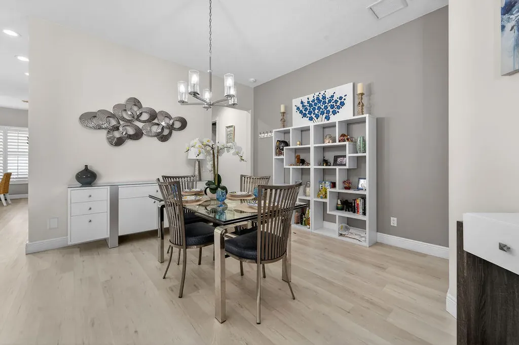 102 Bonaire Lane Jupiter FL 33458
